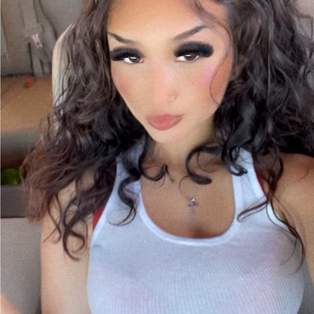 Meet your Posher, Viriana